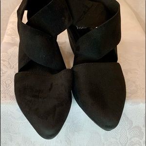 Eileen Fisher Black Suede Criss Cross Sandals Sz 7